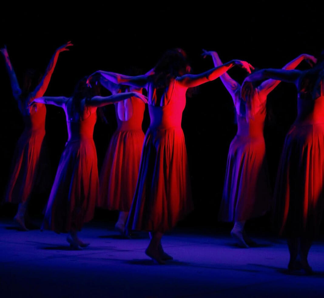 unKNOWN, choreography by Sylvia Quinio